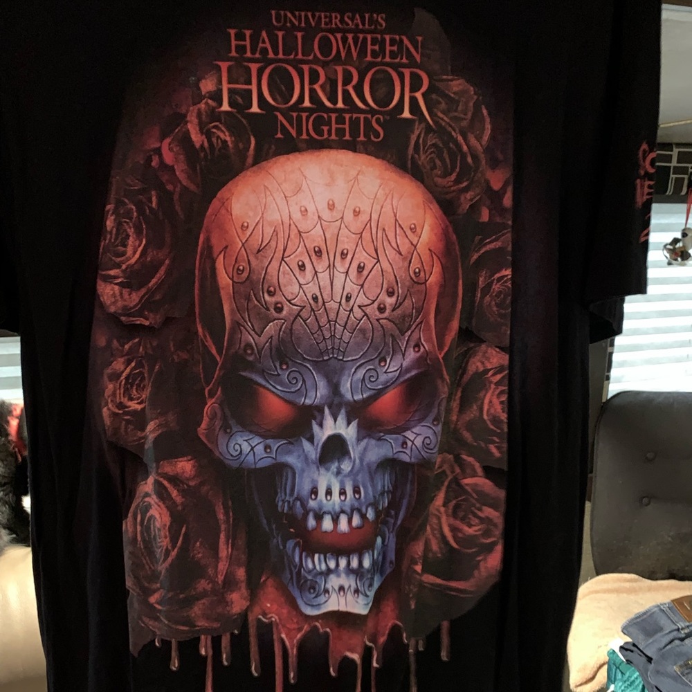 Universal HHN 2017 Large Tee